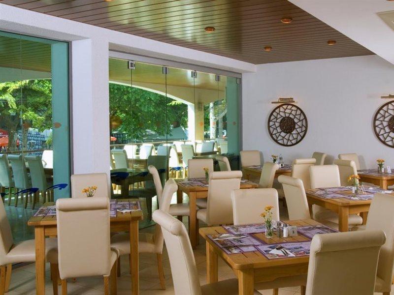 Flamingo Grand Hotel & Spa อัลเบนา ภายนอก รูปภาพ